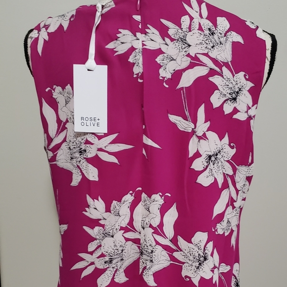 Fushia white and black sleeveless blouse - Picture 2 of 2